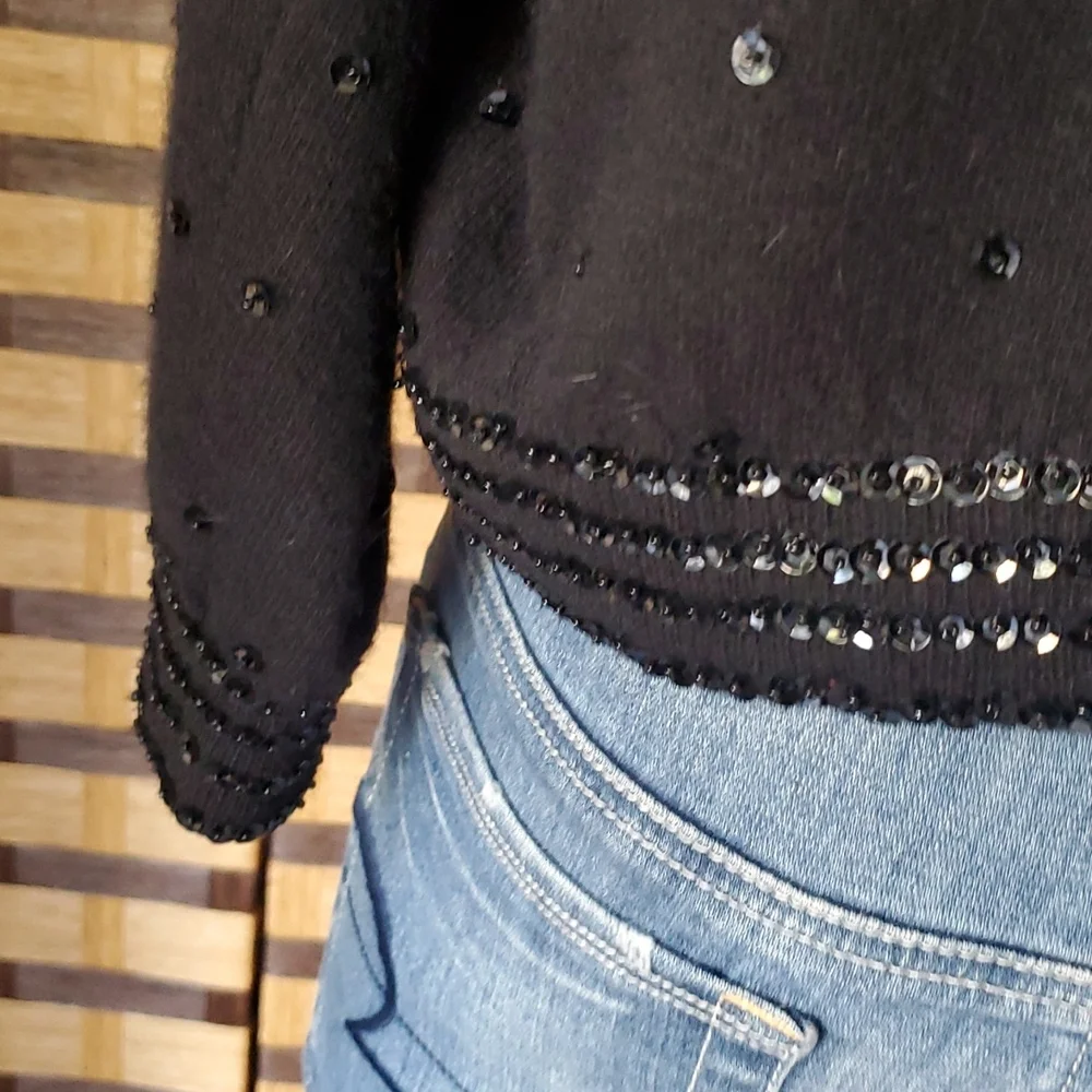 Cecile Angora Bermuda lined cardigan - Picture 6 of 12